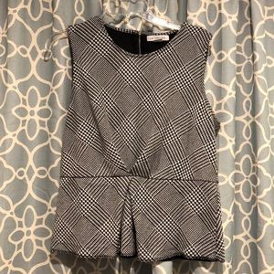 ⚪️🖤Liz Claiborne Peplum Houndstooth Top🖤⚪️